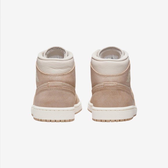 Jordan AJ1 MID SE - Picture 5 of 7